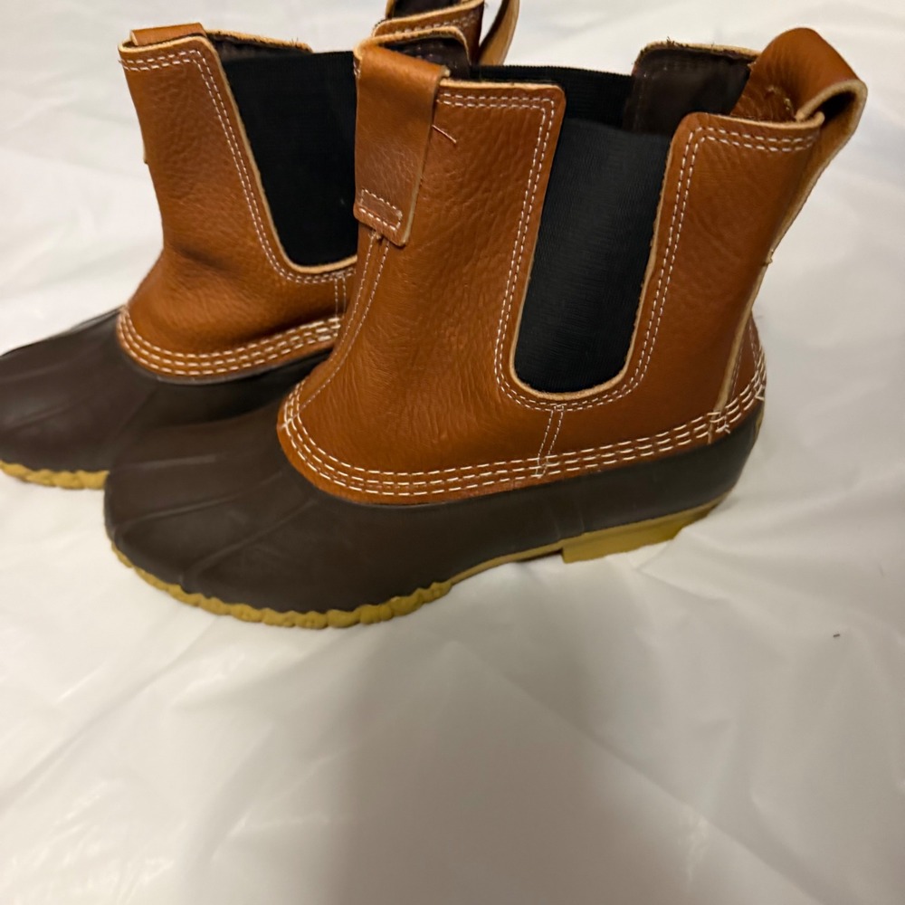 LL Bean Womens Chelsea Bean Boot Duck Boot 9 Tan Brown Leather Made in USA